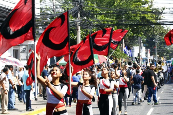 Sampedranos se unen para gritar '¡Viva Honduras!”