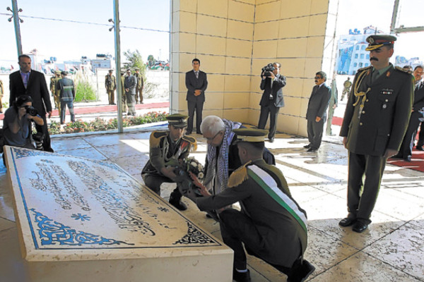 Nadie quiere investigar la muerte de Yasser Arafat