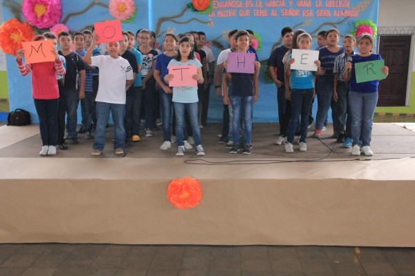 Una mañana llena de música y amor para agasajar a mamá