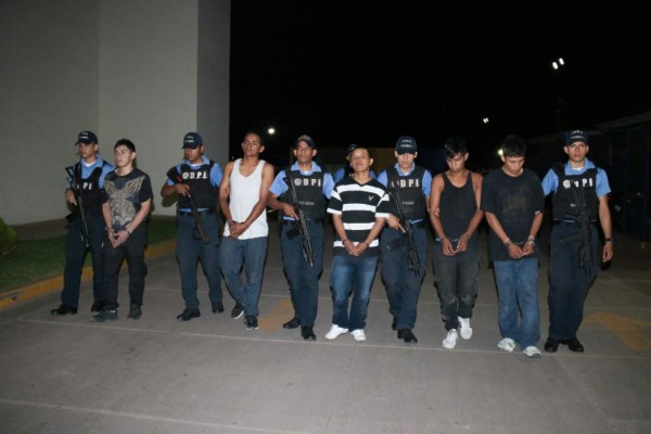 Capturan a seis supuestos miembros de la Pandilla 18