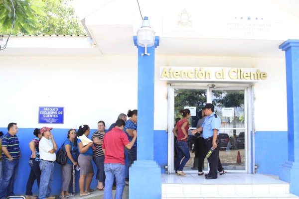 Más de 200,000 abonados están morosos con la Enee