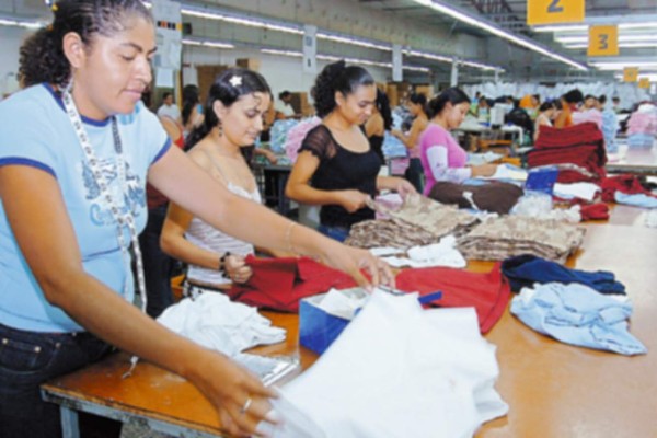 Gildan recibe acreditación por prácticas laborales