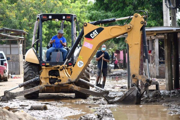 Alrededor de 67,500 metros cúbicos de escombros han removido en el Valle de Sula