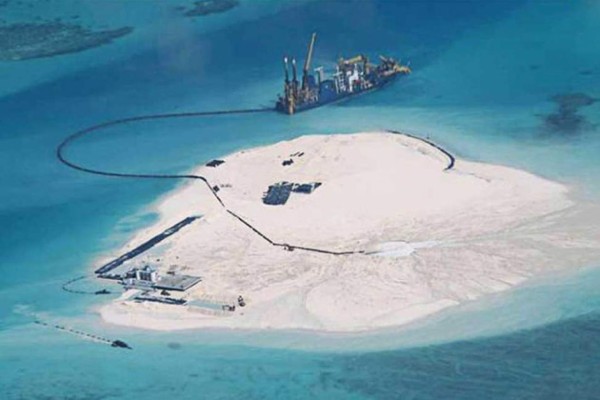 EUA acusa a China de ocultar armas en una isla del Pacífico