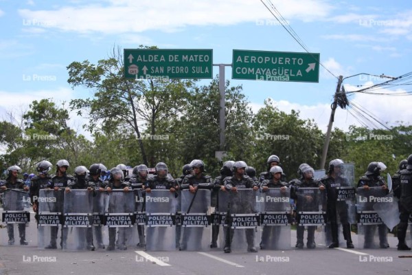 Tres manifestantes resultan heridos en jornada de protestas en Honduras  