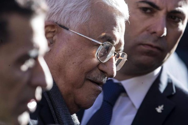El presidente palestino Mahmoud Abbas inaugura la nueva embajada palestina en el Vaticano. Texto y foto de EFE.