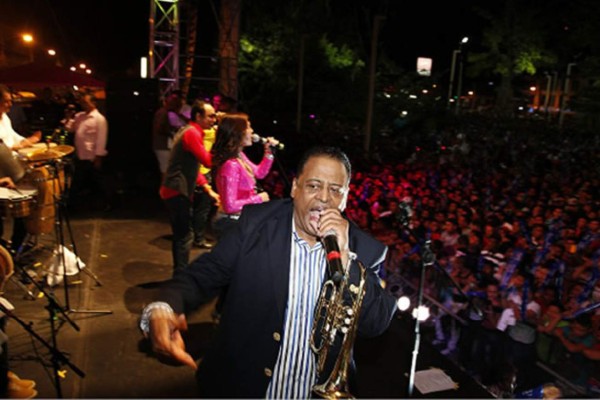 Hondureños celebraron con música y belleza el carnaval de La Ceiba