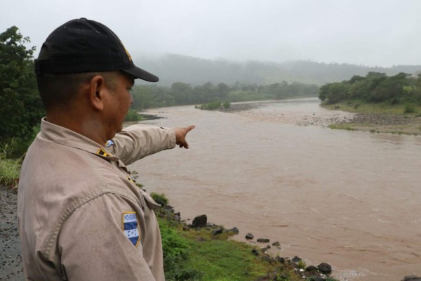 Copeco baja a verde alerta en cinco departamentos