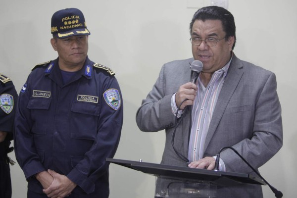 No es una estrategia tirada de los cabellos, Corrales sobre salida de Sabillón