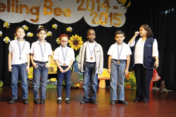 Brillaron en competencia de Spelling bee