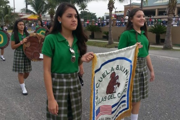 Hondureños comparten fotos en redes de los desfiles de Honduras