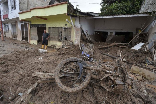 Desolación, destrucción y muerte: el drama después de la tormenta en Colombia