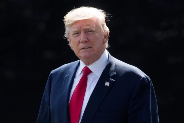 Trump tendrá más difícil despedir al fiscal que investiga la trama rusa