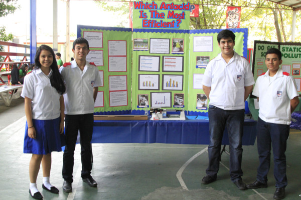 Alumnos sorprenden con proyectos