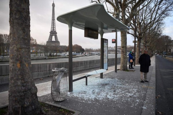 Detenidas en Francia unas 2 mil personas en protestas de 'chalecos amarillos'