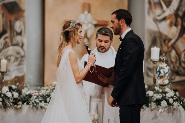 Una ceremonia de ensueño selló el casamiento de Diego Godín y Sofía Herrera