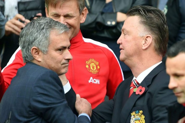 Mourinho informó a Van Gaal que sería despedido del Manchester United