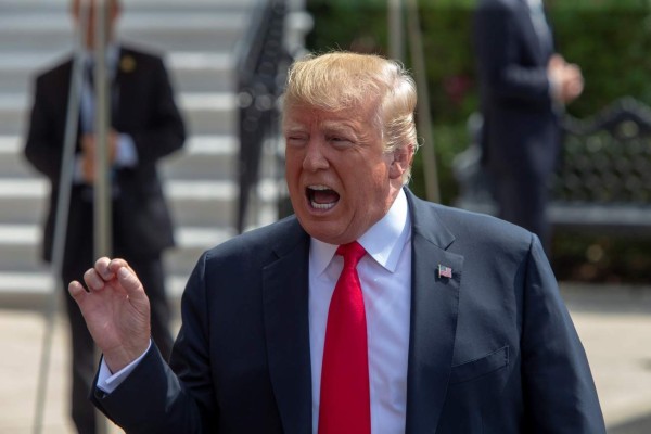 Trump afirma que el dinero para pagar por el silencio de dos mujeres era suyo