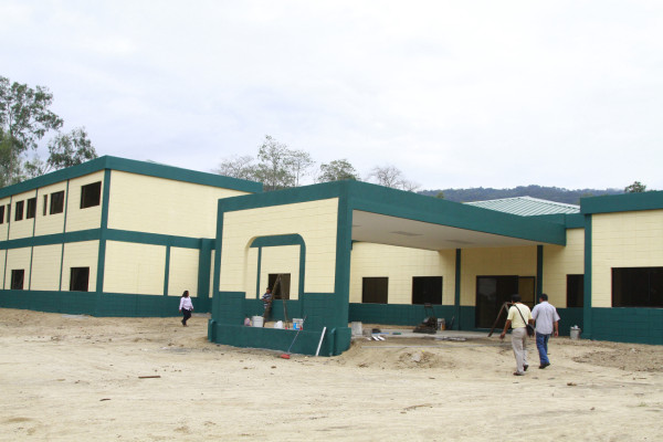 Construyen Hotel Escuela en el Infop