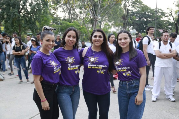 Folclor, baile, teatro, fiesta y cuadros vivos en la Unah-vs