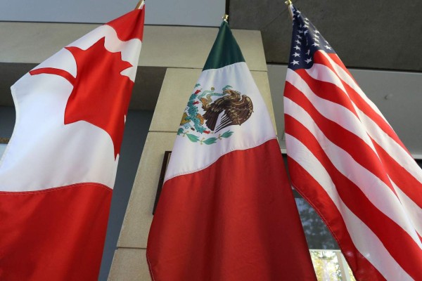 México ratifica tratado de libre comercio con EEUU y Canadá
