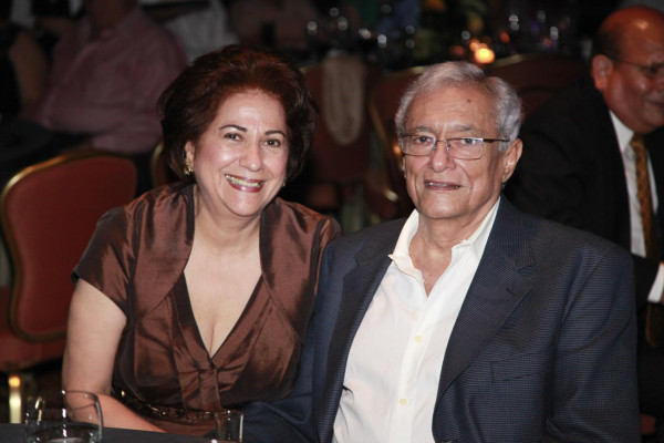 Los setenta años de Emín Abufele