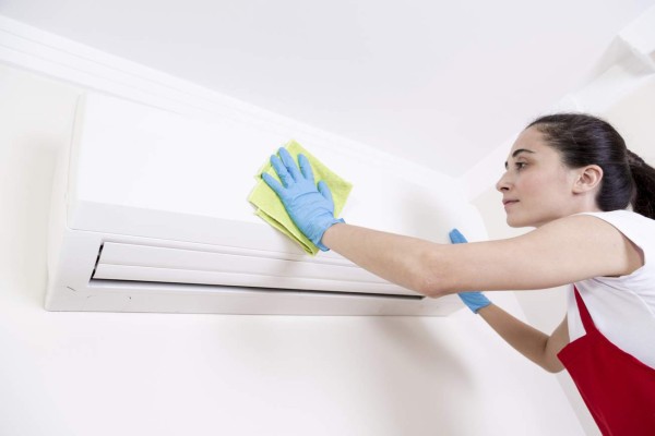 Limpie bien el filtro del aire acondicionado