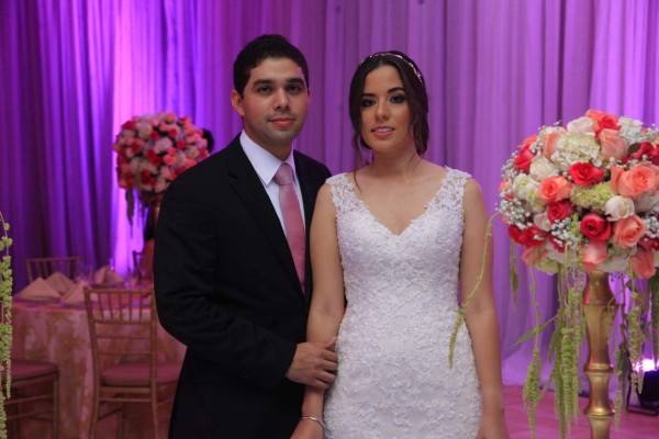 Rosas y Espinas: noticias y escándalos en Honduras