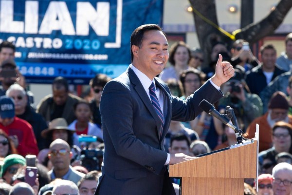 Exministro de Obama busca ser el primer presidente hispano de EEUU