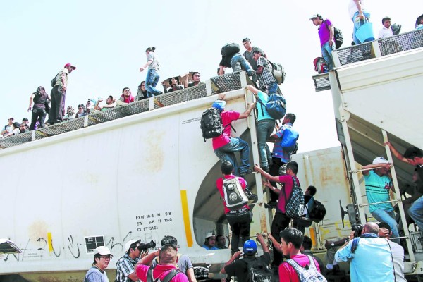 Honduras propone cuatro puntos para frenar migración