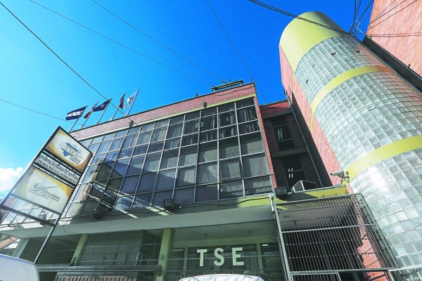 TSE y RNP consideran viable uso de huella dactilar