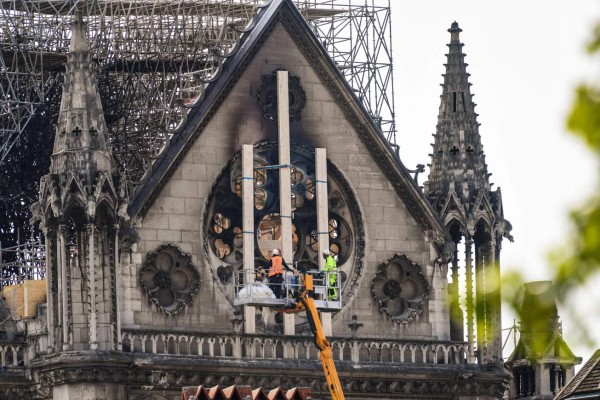 El cardenal de Nueva York anuncia fondo para ayudar a reconstrucción de Notre Dame