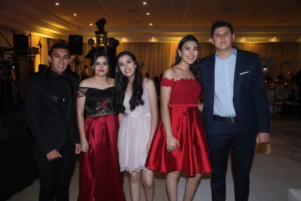 Boda de Larissa Contreras y Marlon Cerna