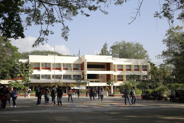 Universitarias no denuncian acoso sexual por temor a ser expuestas