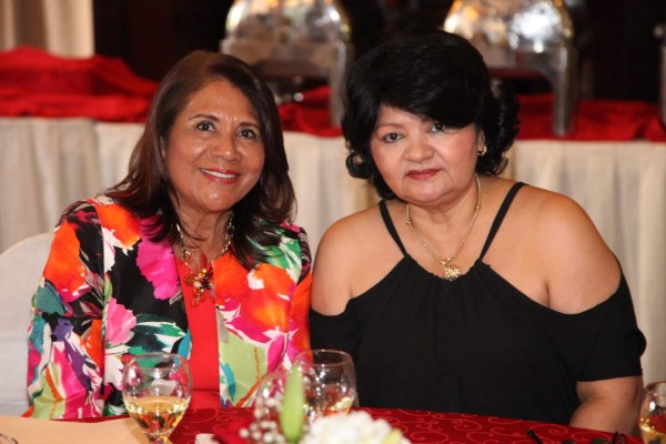 El Club Internacional de Mujeres festeja