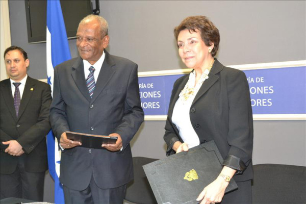 Honduras y Cuba ratifican límites marítimos en el Caribe