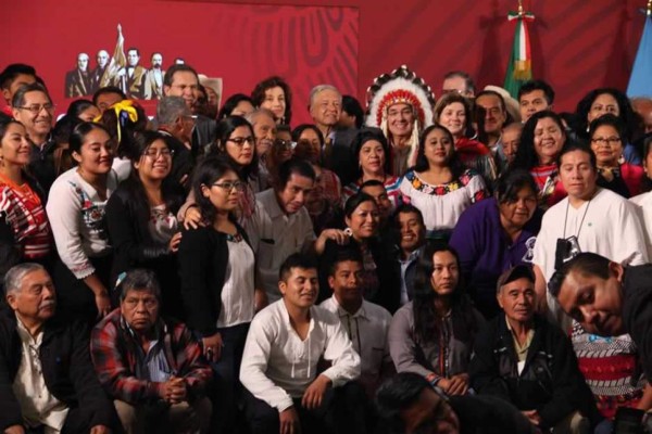 Los consulados mexicanos en EEUU atenderán en 25 lenguas indígenas