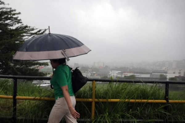 Pronostican lluvias para hoy en las zonas sur y centro de Honduras