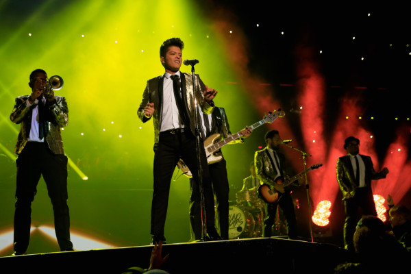 Bruno Mars supera a Madonna en la historia del SuperBowl