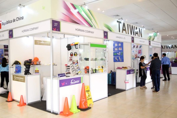 Empresarios muestran su interés en la Expo Taiwán