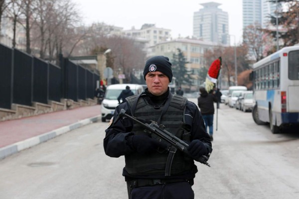 Seis detenidos en investigación del asesinato del embajador ruso en Turquía