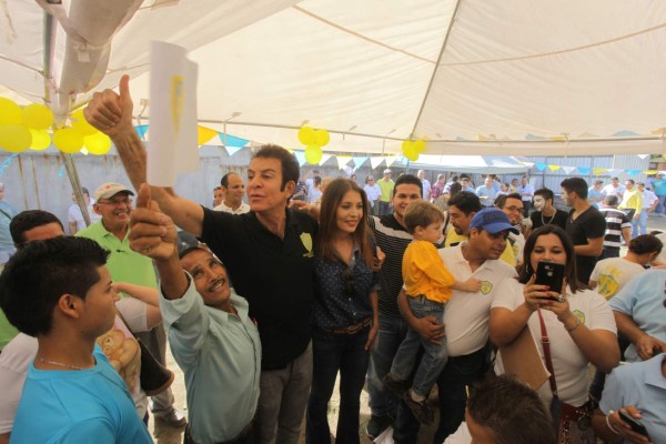 Nasralla inaugura sede del PAC en San Pedro Sula