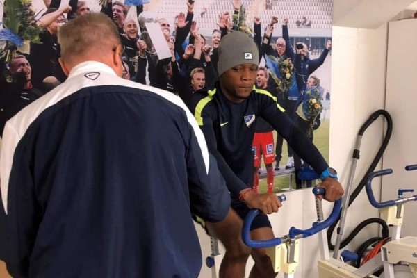 Kevin Álvarez: 'Choco Lozano, Maynor Figueroa y Bryan Róchez me dan consejos”