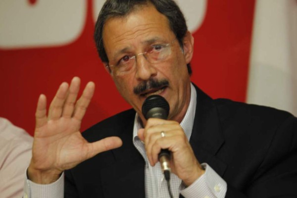 Mauricio Villeda molesto con diputados liberales&nbsp;&nbsp;