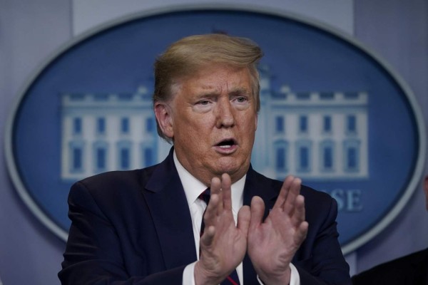 Trump no descarta ordenar cuarentena en tres estados por coronavirus, entre ellos NY