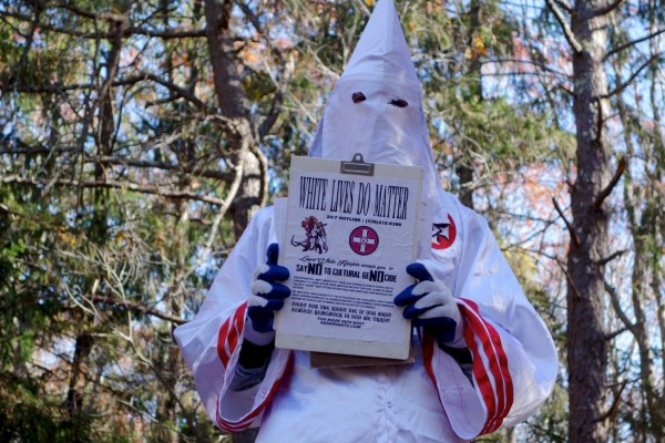 Ku Klux Klan busca renacer a la sombra de Donald Trump en Carolina del Norte