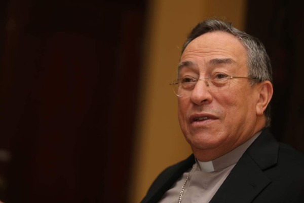 Cardenal Rodríguez critica propuesta de legalizar las PAE