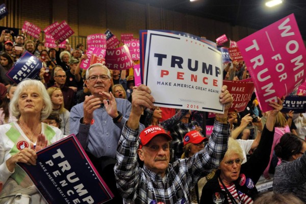 Estadounidenses se declaran traumados por Hillary y Trump