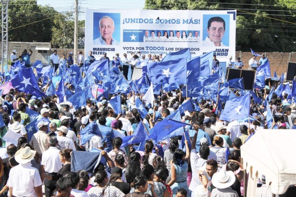 Miles de nacionalistas acompañan a JOH en masivas concentraciones