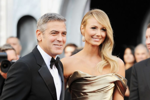 Stacy Keibler, ex de George Clooney se casa
